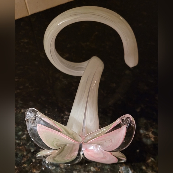 Murano Glass Flower with Pink and Cream Accents, Made In Italy - Picture 4 of 14